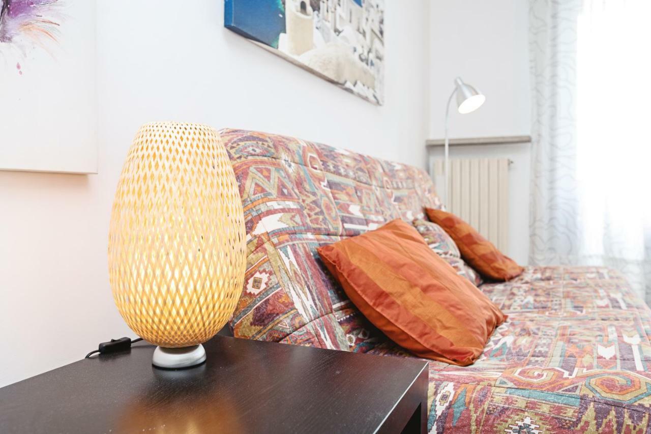 Апартаменты Colourful Flat Borgo Roma Верона Экстерьер фото