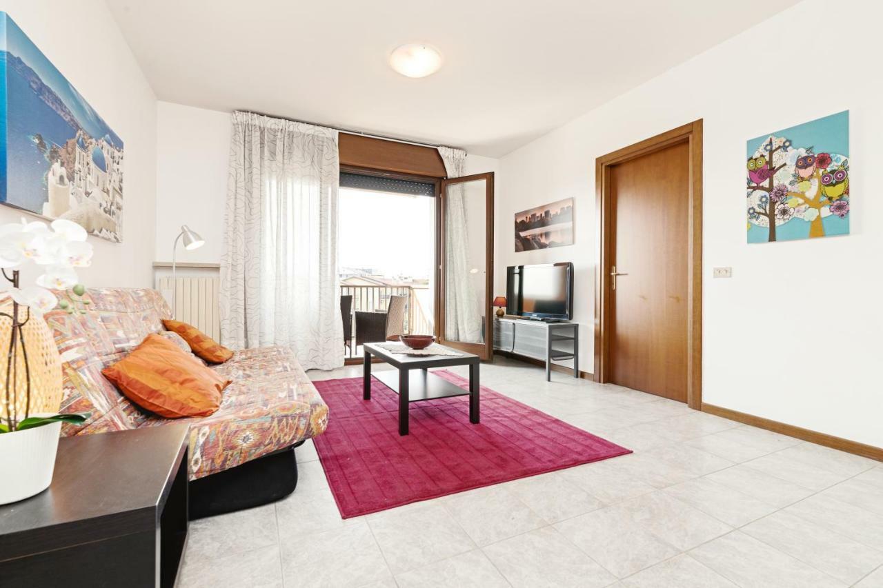 Апартаменты Colourful Flat Borgo Roma Верона Экстерьер фото